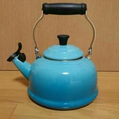 ともさん様専用  美品☆ル・クルーゼ やかんのサムネイル