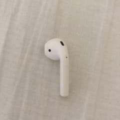 Apple AirPods 第二世代　左のサムネイル