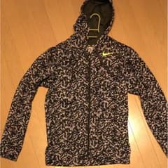 ナイキパーカーのサムネイル