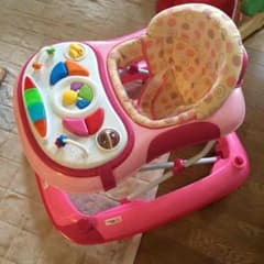 【送料込】ベビーウォーカー☆歩行器のサムネイル