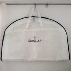 MONCLER ガーメントバッグ ホワイト　４枚セット MONCLER ガーメントバッグ ガーメントケース - メルカリ