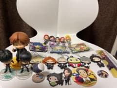 personaペルナ4 缶バッジ　定規　ラバーストラップ　ミニフィギュア　などのサムネイル