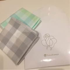 【新品】shu uemuraハンカチ2枚のサムネイル