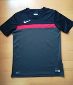 NIKE ナイキ Tシャツ  150のサムネイル