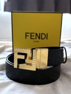 美品】FENDI リバーシブル ブラックレザーベルト ゴールドバックル