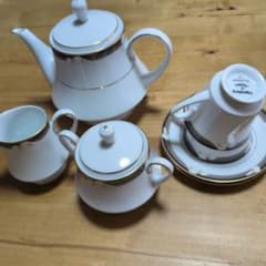 ノリタケ エリントン　 ティーセット ノリタケ レジェンダリー エリントン ティーポット 3点セット とカップ