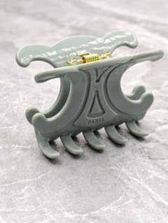 美品|CELINEトリオンフヘアクリップべっ甲風グレー系ヘアアクセサリー中古美品 美品|CELINEトリオンフヘアクリップべっ甲風グレー系ヘアアクセサリー