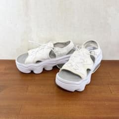 美品　ナイキ　エアマックス　ココサンダル　24.0センチ　ホワイトのサムネイル