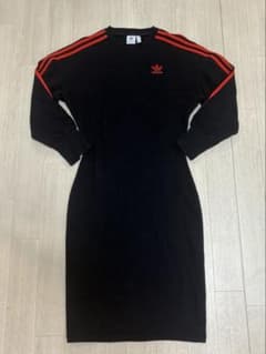 完売 adidas アディダス トランプ刺繍 スウェットワンピース バレンタインのサムネイル