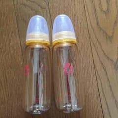 哺乳瓶のサムネイル