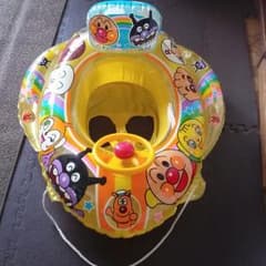 アンパンマン足入れ浮き輪のサムネイル