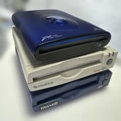 【動作OK】Zipドライブ3台まとめ売り メディア14枚付 USB機・SCSI機 動作OK】Zipドライブ3台まとめ売り メディア14枚付 USB機・SCSI機