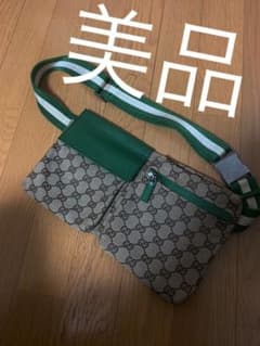 期間限定値下げ！GUCCI グッチ ボディバッグ！のサムネイル