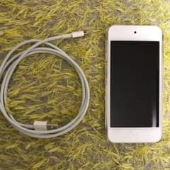 iPod touch 64GB 第6世代 シルバーのサムネイル