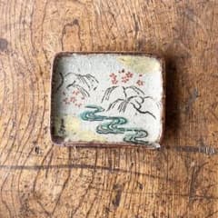 鴨川をどり 団子皿 陶器 小皿 桜文様 鉄絵 レトロ アンティーク 骨董