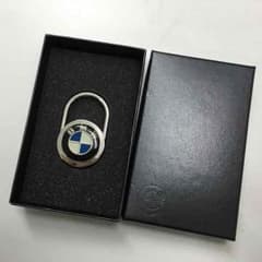 【はたけ様専用】  非売品  キーホルダー BMWのサムネイル