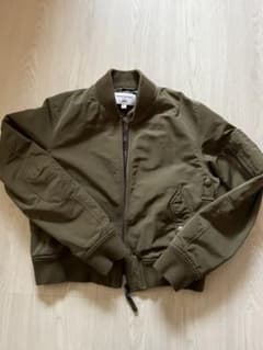 UNIQLO ミリタリージャケットのサムネイル