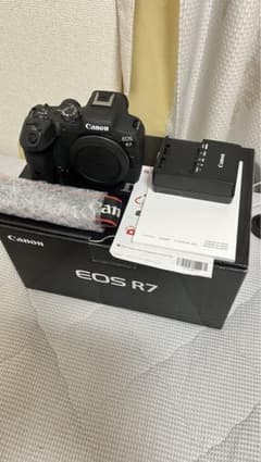 Canon EOS R7 美品のサムネイル