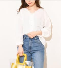 natural couture 前後2WAYスカラップ刺繍ブラウスのサムネイル