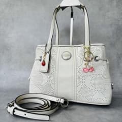 COACH Punching Signature 2way Bag White - メルカリ