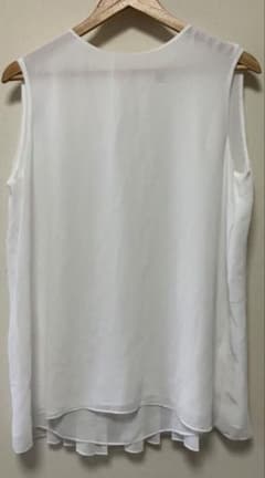 UNIQLO ノースリーブ ブラウス ホワイト XLのサムネイル