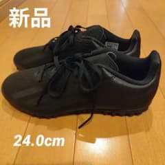 ブラック　サッカーシューズ トレーニング用　adidas　フットサルのサムネイル