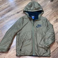 NIKE ジャンパー xs120-130のサムネイル