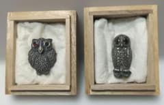 フクロウ ブローチ 2点セット 925刻印 赤い目 木箱付き ヴィンテージのサムネイル