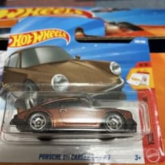 Hot Wheels PORSCHE 911 CARRERA RS 2.7のサムネイル