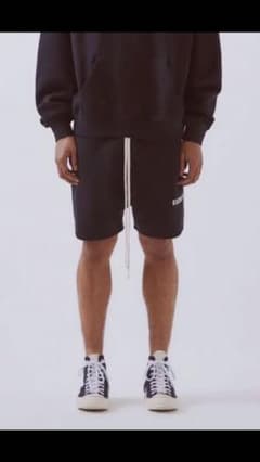Fear Of God essentials Sweat Shortsのサムネイル
