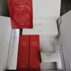 Aurelie. プレミアムエイジング集中ケア セット - メルカリ