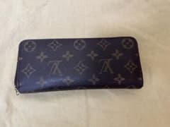 VUITTON 長財布のサムネイル