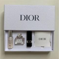 Dior ディオール バースデーギフトのサムネイル