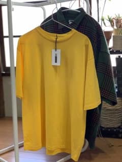 新品未使用 H beauty&youth Tシャツ S yellowのサムネイル
