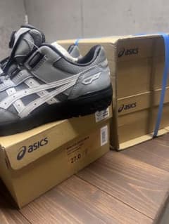 asics WINJOB CP209 BOA 27.0 グレー/ホワイト　二足のサムネイル