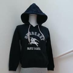 本日のみ￥7777→￥7222＊BURBERRY＊パーカー＊のサムネイル