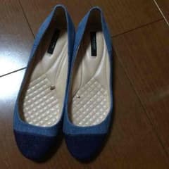 送料込♡ZARAデニム地ローヒールパンプスのサムネイル