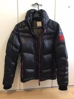 【早い者勝ち 新春最終値下げ！】DIESEL ダウンジャケット サイズSのサムネイル