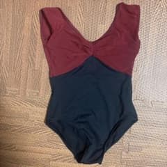 バレエレオタード Sサイズ　 ブラック✖️レッドのサムネイル