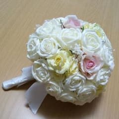 ラウンドブーケ＆ブートニアのサムネイル