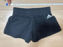 adidas ショートパンツ　130のサムネイル