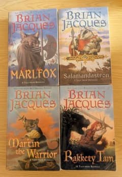 Brian Jacques Redwall シリーズ 洋書 4冊セットのサムネイル