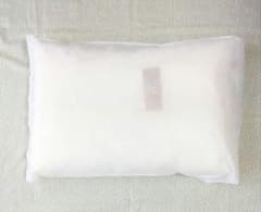 ☆新品☆DOMINISTORE ソロテックスキルト立体枕のサムネイル