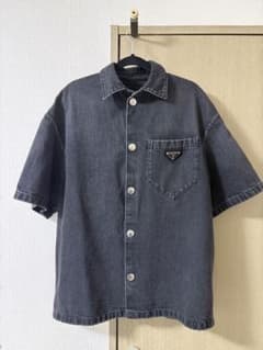 美品】プラダ 半袖ダメージ加工デニムシャツ ブラック XS - メルカリ