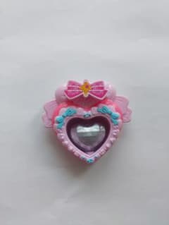 君とアイドルプリキュアのアイドルハートブローチのサムネイル