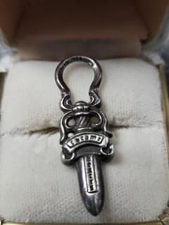 Chrome Hearts ダガー ペンダント トップ　チャームのサムネイル