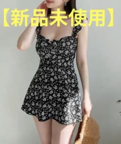 【最終価格❗️】【新品未使用】小花柄レースアップワンピース水着のサムネイル
