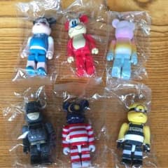 ベアブリック まとめ売りのサムネイル