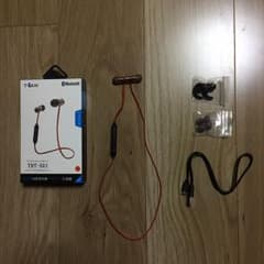 イヤホンのサムネイル