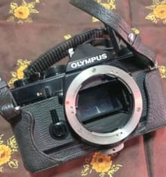 OLYMPUS OM-1 ブラック 希少 レア フィルムカメラ ジャンクのサムネイル